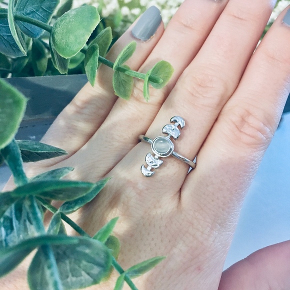 Slate Moon Stages Crescent Silver Mystic Ring - Picture 4 of 8